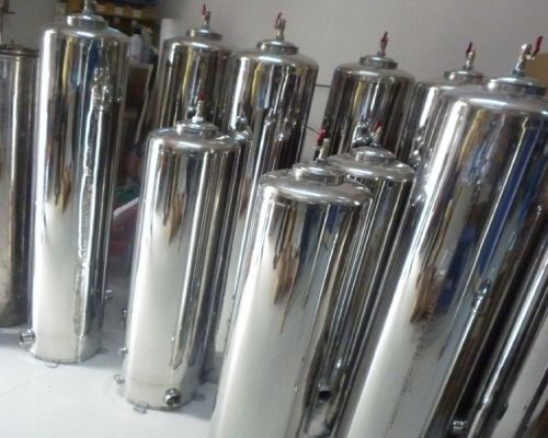 不銹鋼濾芯式電解液過(guò)濾器性?xún)r(jià)比怎么樣？